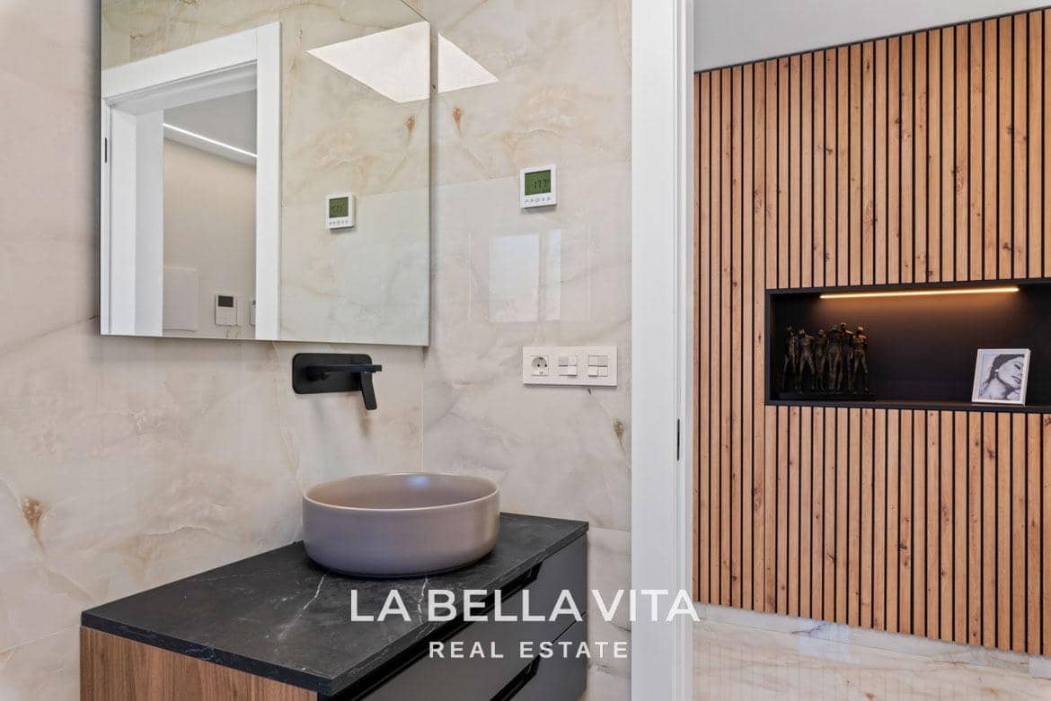 Chalet de 3 habitaciones en Algorfa en venta con piscina - 670.000 € (Ref: 9335204)