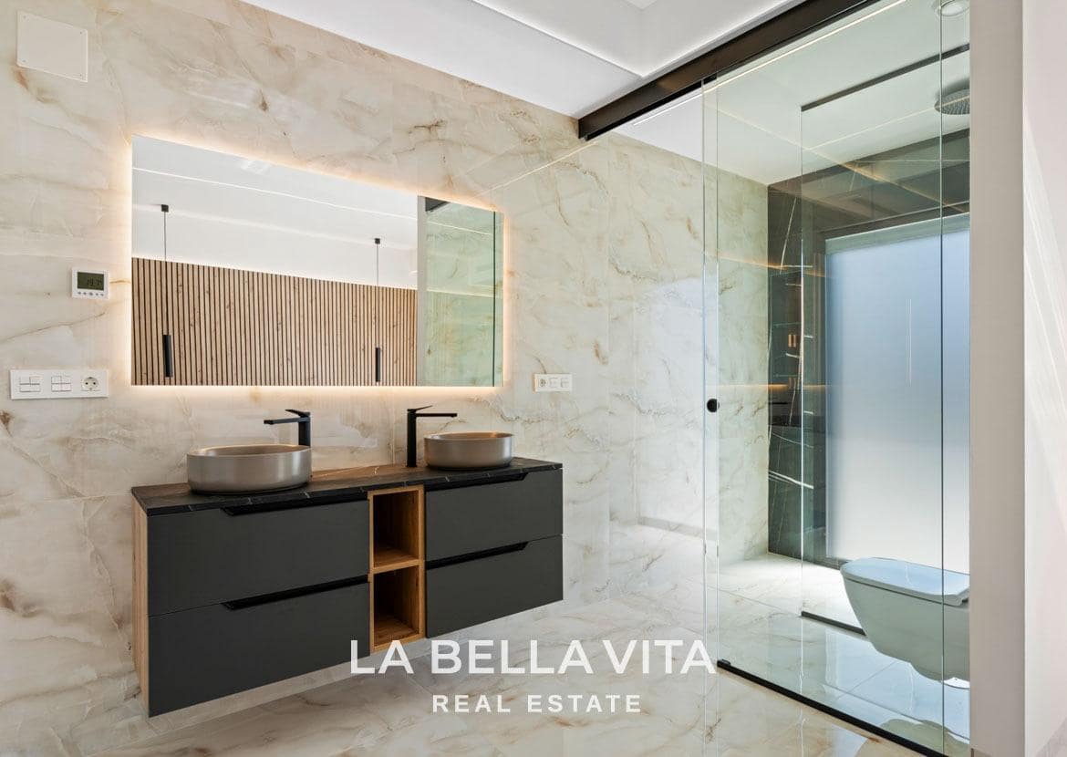 Chalet de 3 habitaciones en Algorfa en venta con piscina - 670.000 € (Ref: 9335204)