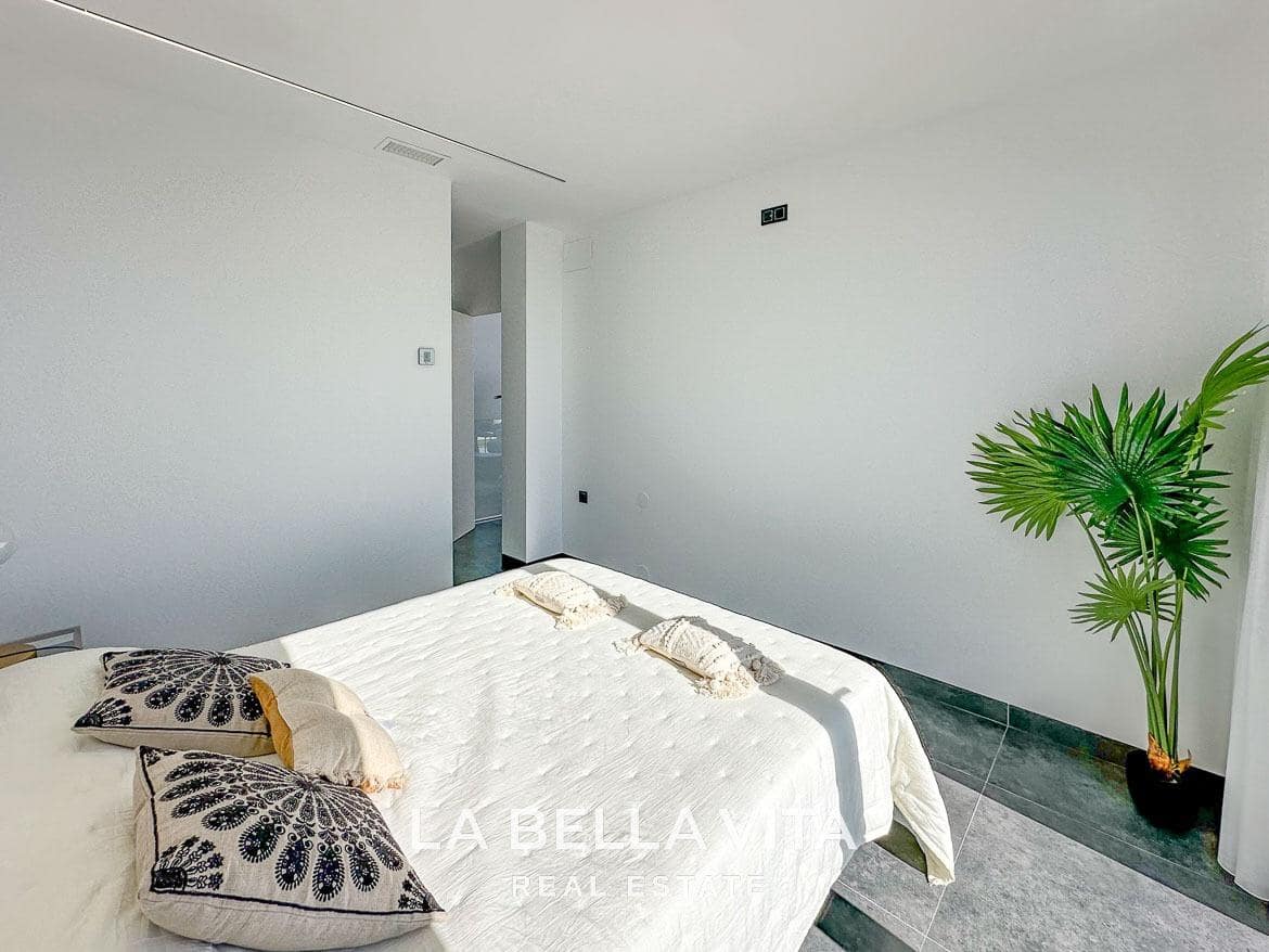 3 quarto Moradia para venda em Los Altos com piscina garagem - 650 000 € (Ref: 9335205)