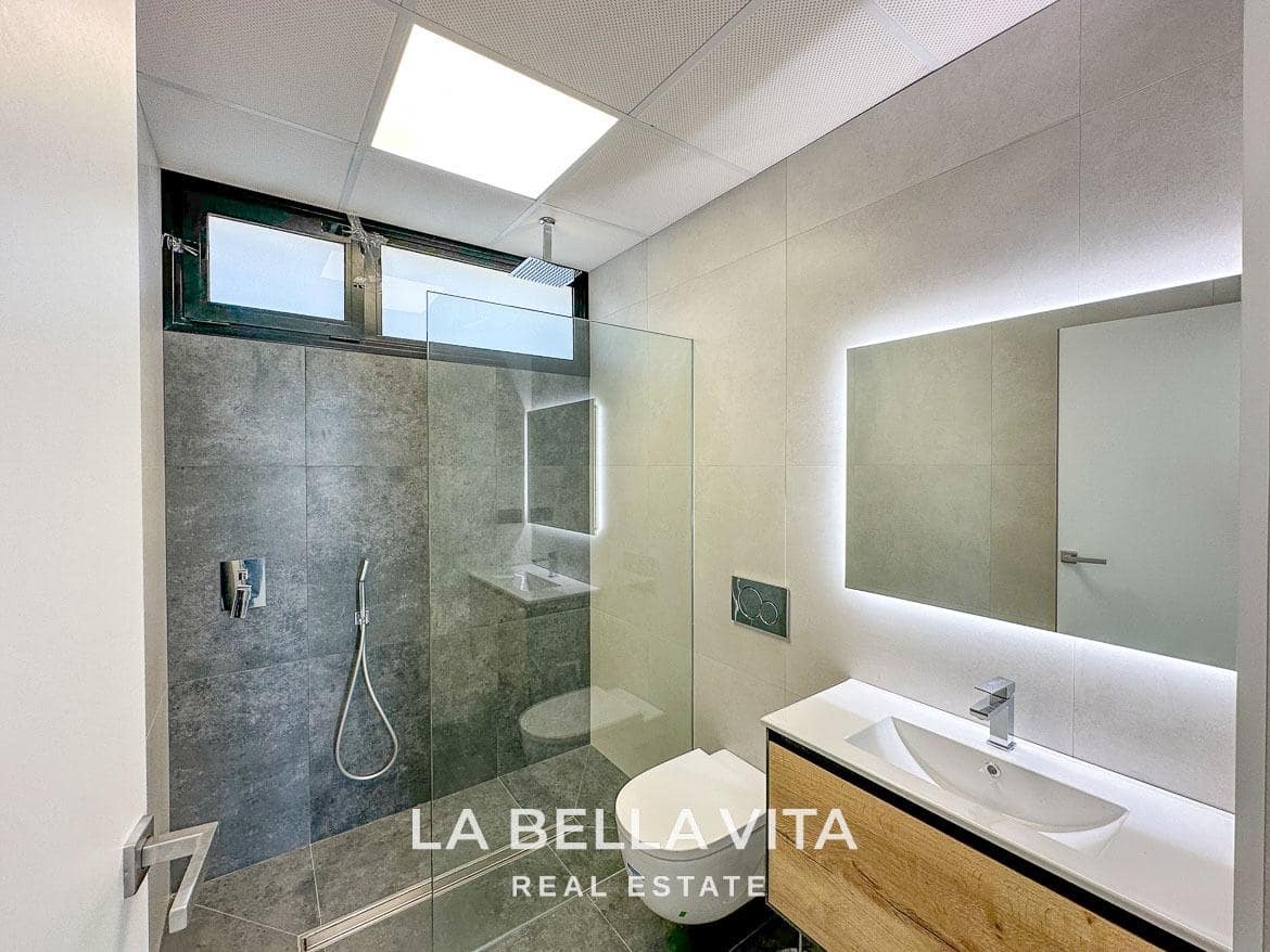 3 quarto Moradia para venda em Los Altos com piscina garagem - 650 000 € (Ref: 9335205)