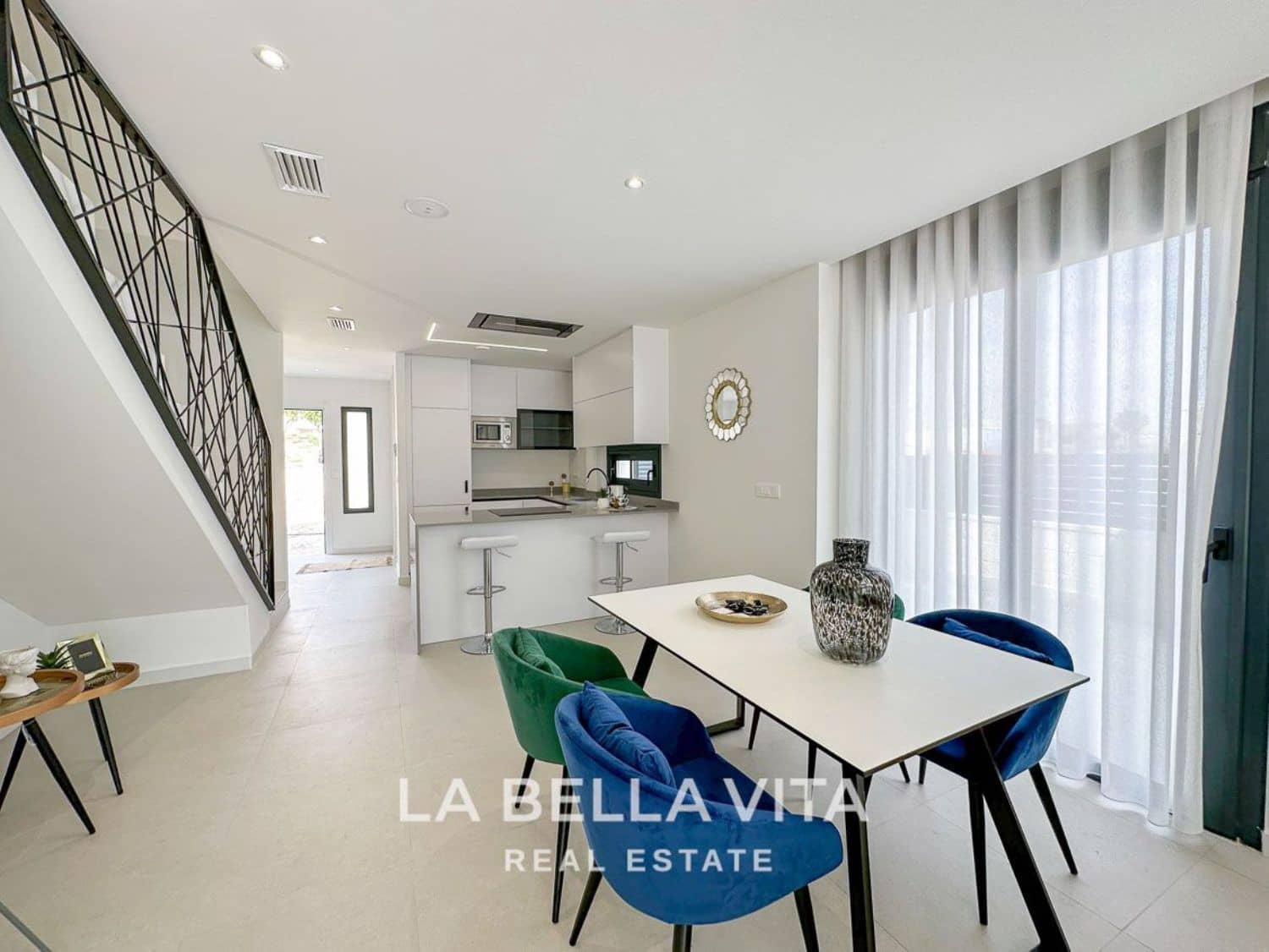 5 slaapkamer Villa te koop in Guardamar del Segura met zwembad - € 507.000 (Ref: 9335206)