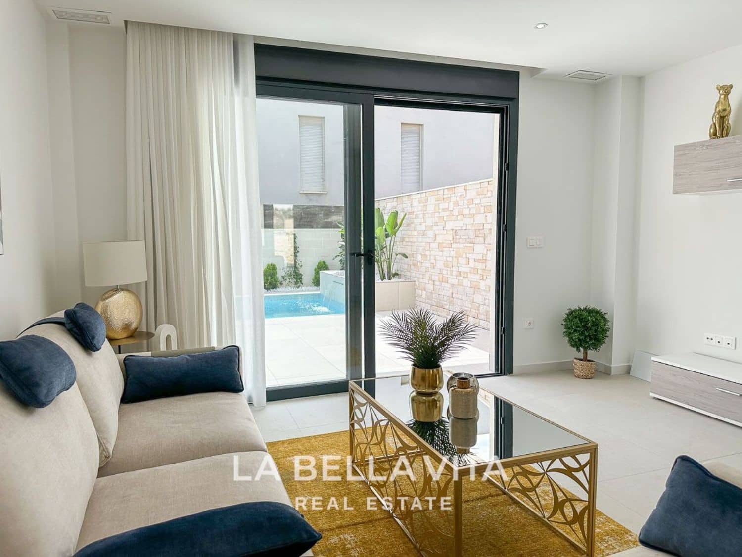 5 slaapkamer Villa te koop in Guardamar del Segura met zwembad - € 507.000 (Ref: 9335206)