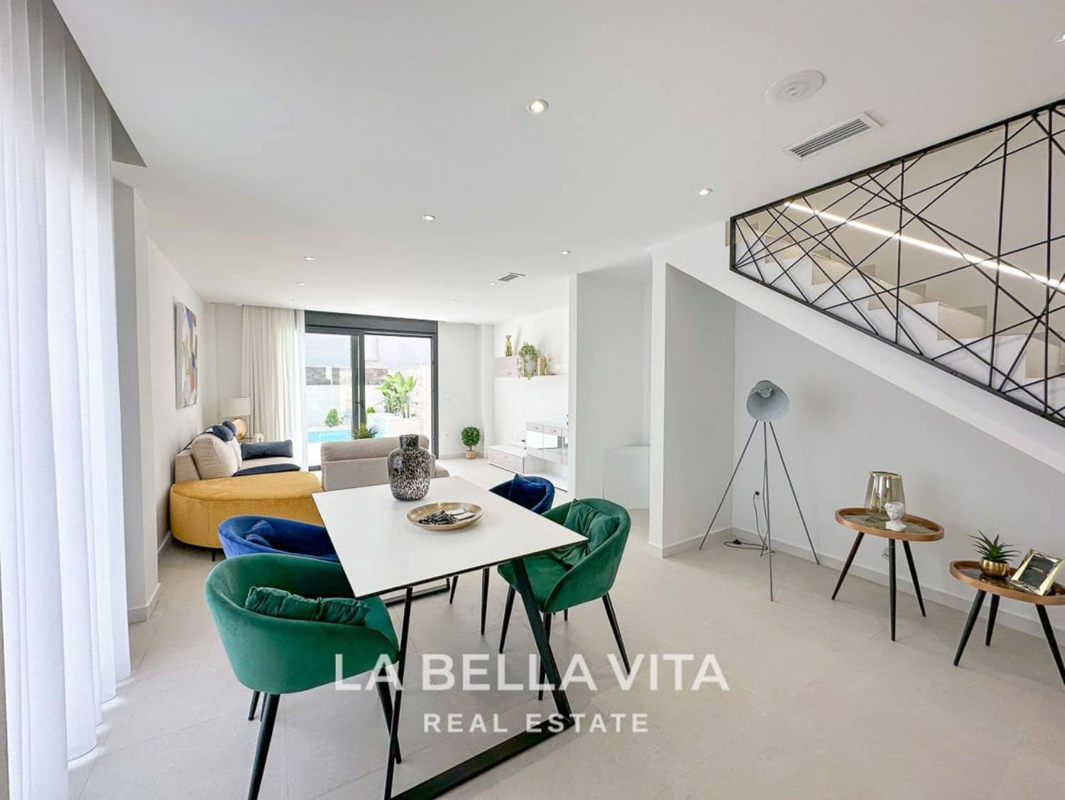 5 slaapkamer Villa te koop in Guardamar del Segura met zwembad - € 507.000 (Ref: 9335206)