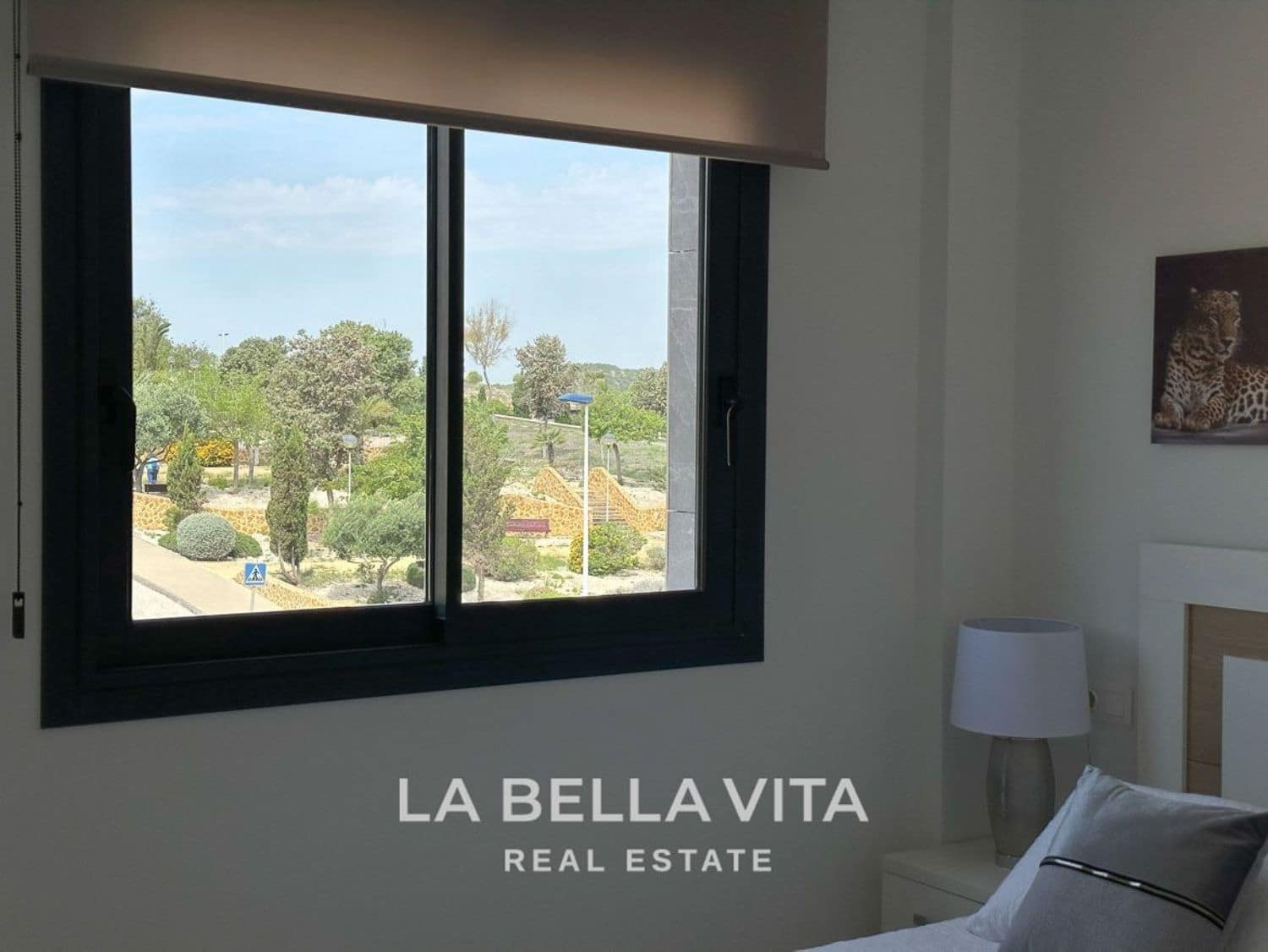 5 slaapkamer Villa te koop in Guardamar del Segura met zwembad - € 507.000 (Ref: 9335206)