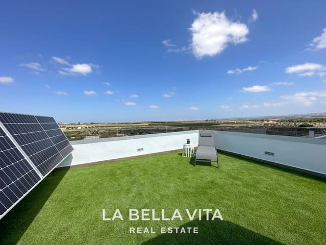 3 bedroom Villa for sale in Vistabella, Orihuela with pool - € 375,000 (Ref: 9335209)