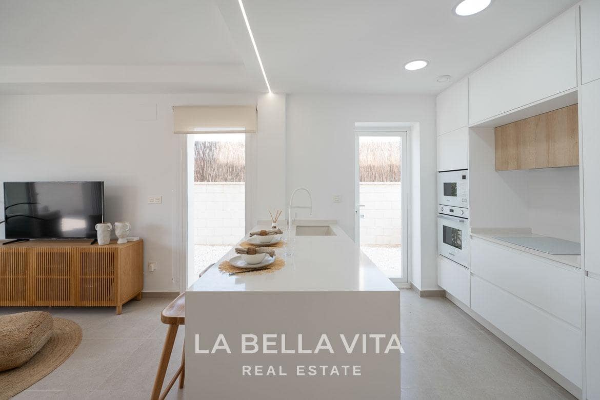 3 makuuhuone Huvila myytävänä paikassa Pilar de la Horadada mukana uima-altaan - 439 000 € (Ref: 9335210)