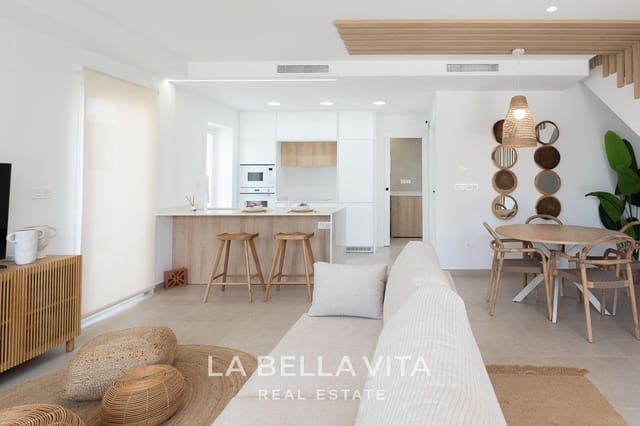 3 soveværelse Villa til salg i Pilar de la Horadada ciudad, Pilar de la Horadada med swimmingpool - € 439.000 (Ref: 9335210)