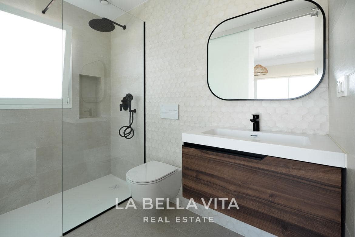 3 makuuhuone Huvila myytävänä paikassa Pilar de la Horadada mukana uima-altaan - 439 000 € (Ref: 9335210)