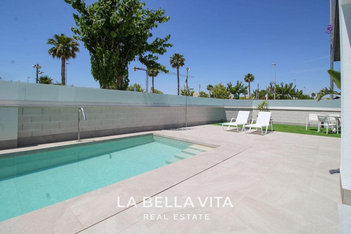 3 chambre Villa/Maison à vendre à Pilar de la Horadada avec piscine garage - 725 000 € (Ref: 9335211)