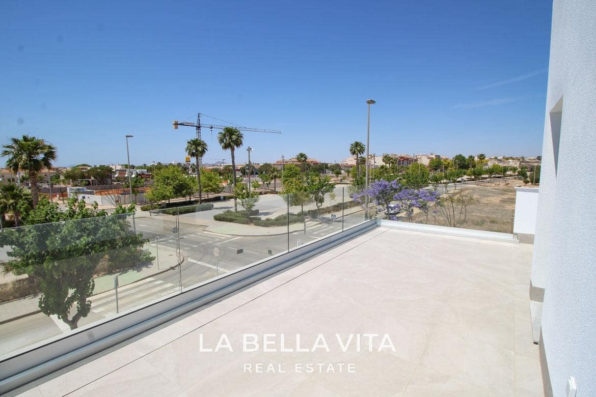 3 chambre Villa/Maison à vendre à Pilar de la Horadada avec piscine garage - 725 000 € (Ref: 9335211)