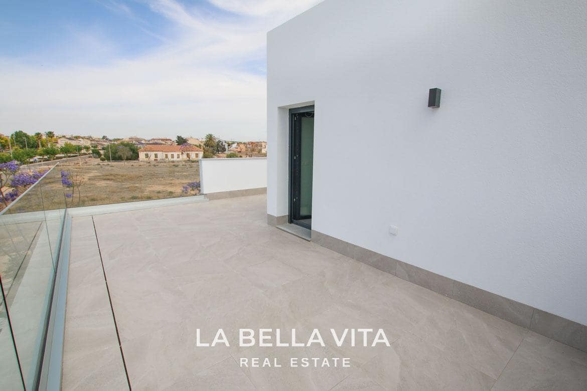 3 chambre Villa/Maison à vendre à Pilar de la Horadada avec piscine garage - 725 000 € (Ref: 9335211)