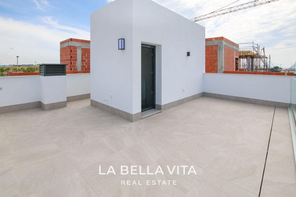 3 chambre Villa/Maison à vendre à Pilar de la Horadada avec piscine garage - 725 000 € (Ref: 9335211)