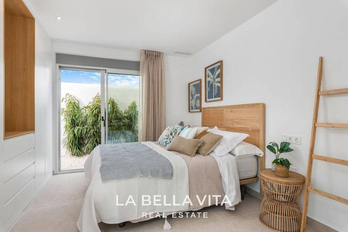 3 makuuhuone Huvila myytävänä paikassa Los Alcazares mukana uima-altaan - 499 900 € (Ref: 9335213)