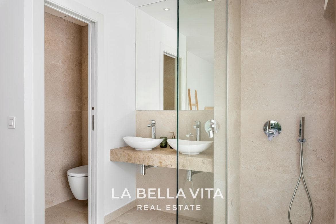 3 makuuhuone Huvila myytävänä paikassa Los Alcazares mukana uima-altaan - 499 900 € (Ref: 9335213)