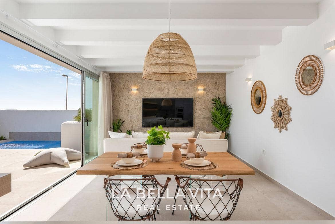 3 makuuhuone Huvila myytävänä paikassa Los Alcazares mukana uima-altaan - 499 900 € (Ref: 9335213)