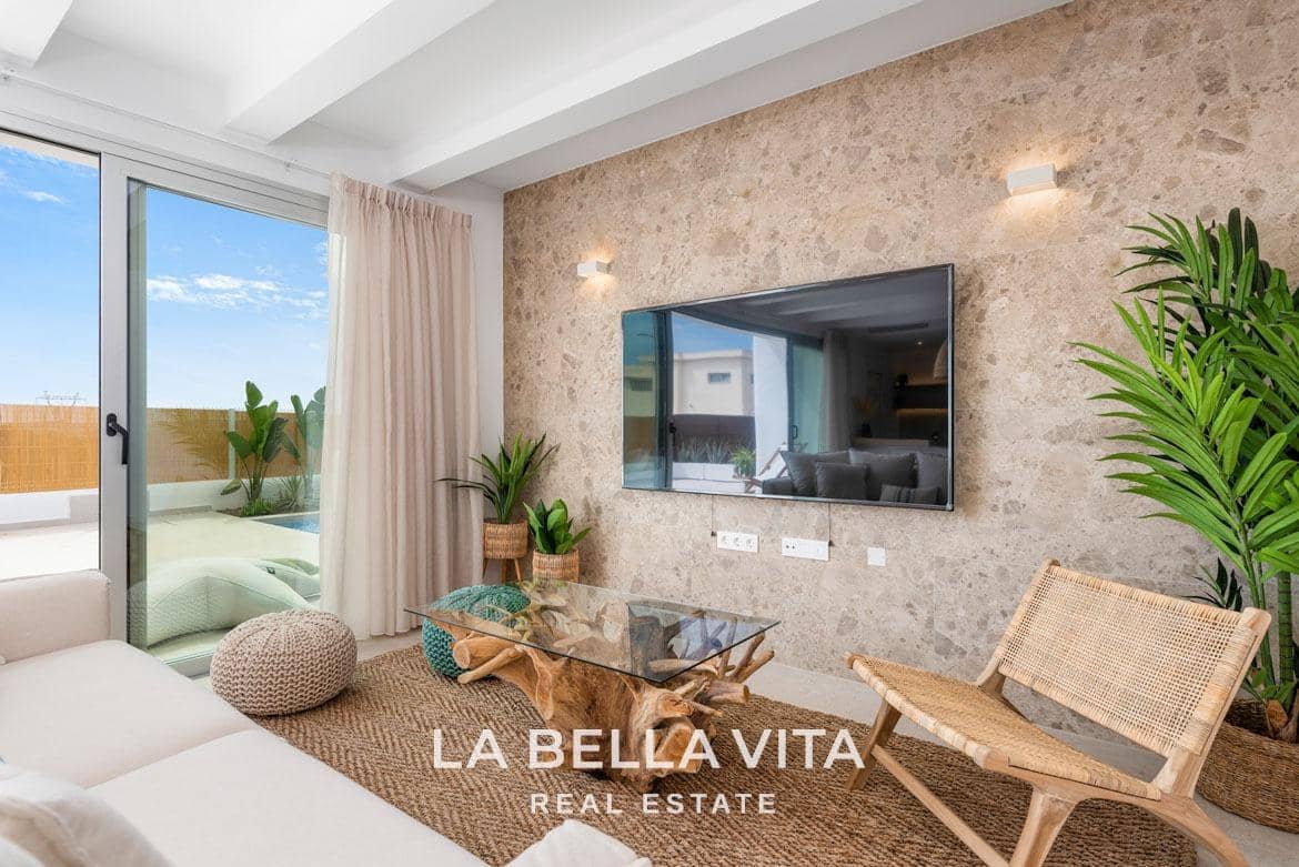 3 makuuhuone Huvila myytävänä paikassa Los Alcazares mukana uima-altaan - 499 900 € (Ref: 9335213)