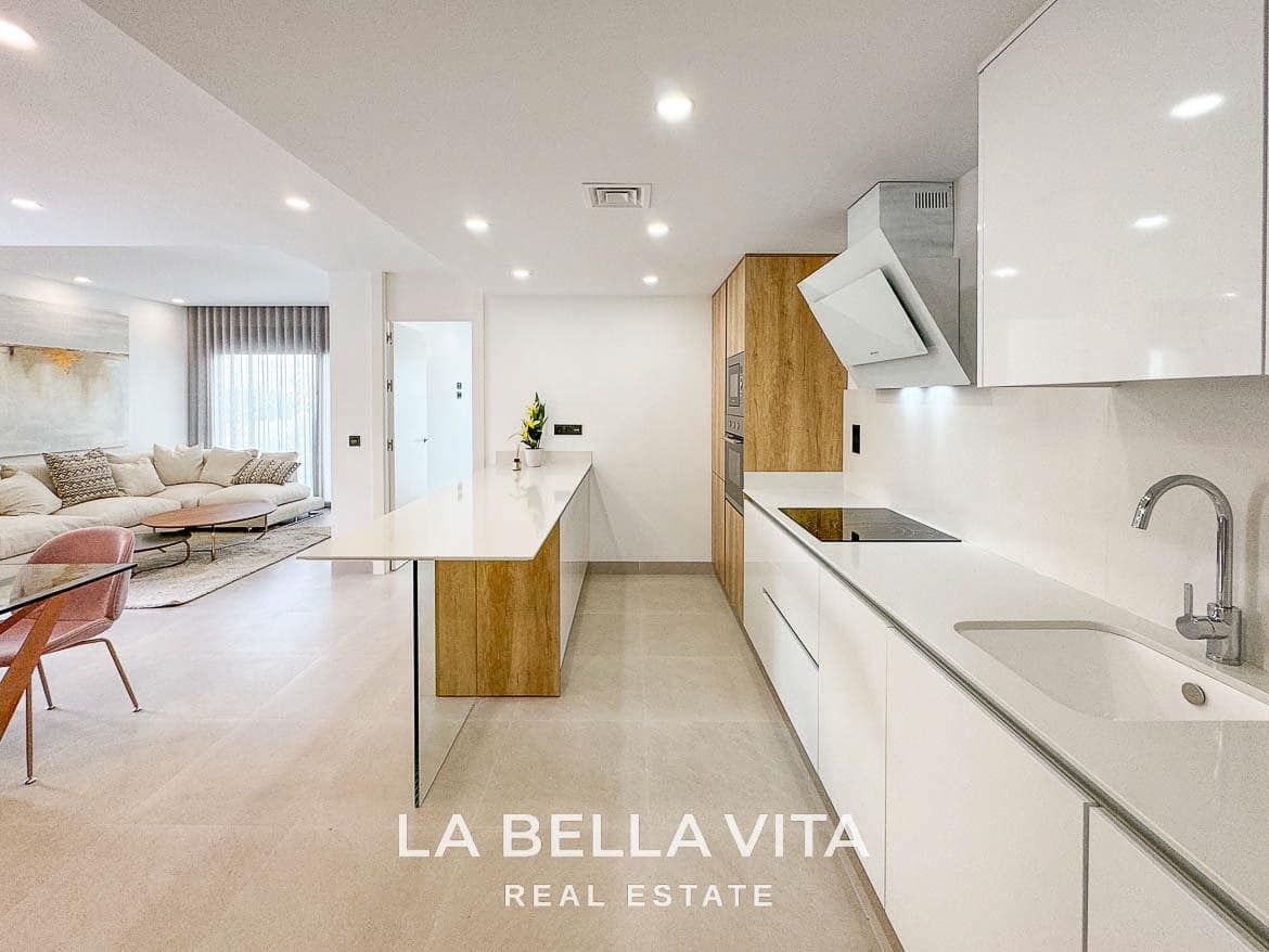 3 makuuhuone Rivitalo myytävänä paikassa Benijofar mukana uima-altaan - 449 000 € (Ref: 9335215)