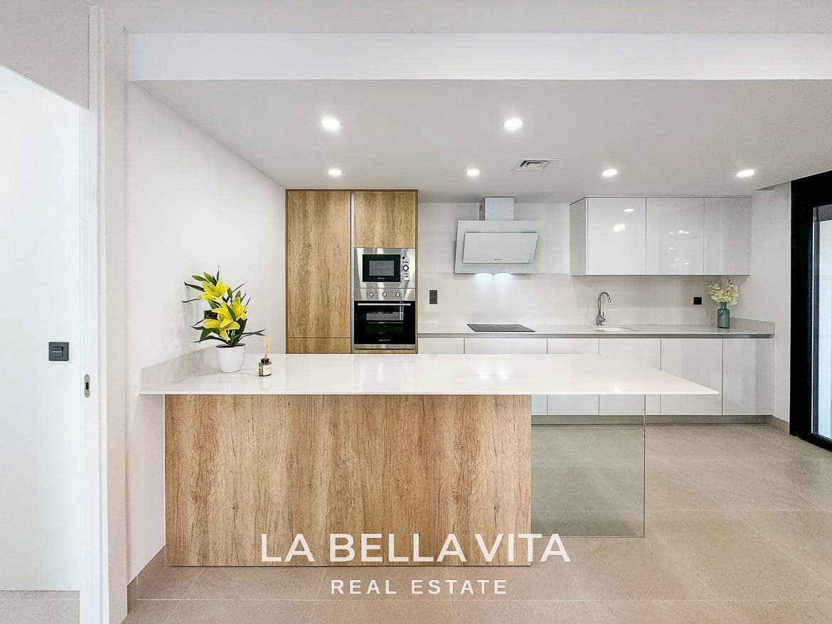 3 makuuhuone Rivitalo myytävänä paikassa Benijofar mukana uima-altaan - 449 000 € (Ref: 9335215)