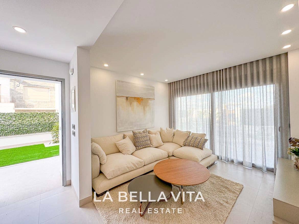 3 makuuhuone Rivitalo myytävänä paikassa Benijofar mukana uima-altaan - 449 000 € (Ref: 9335215)