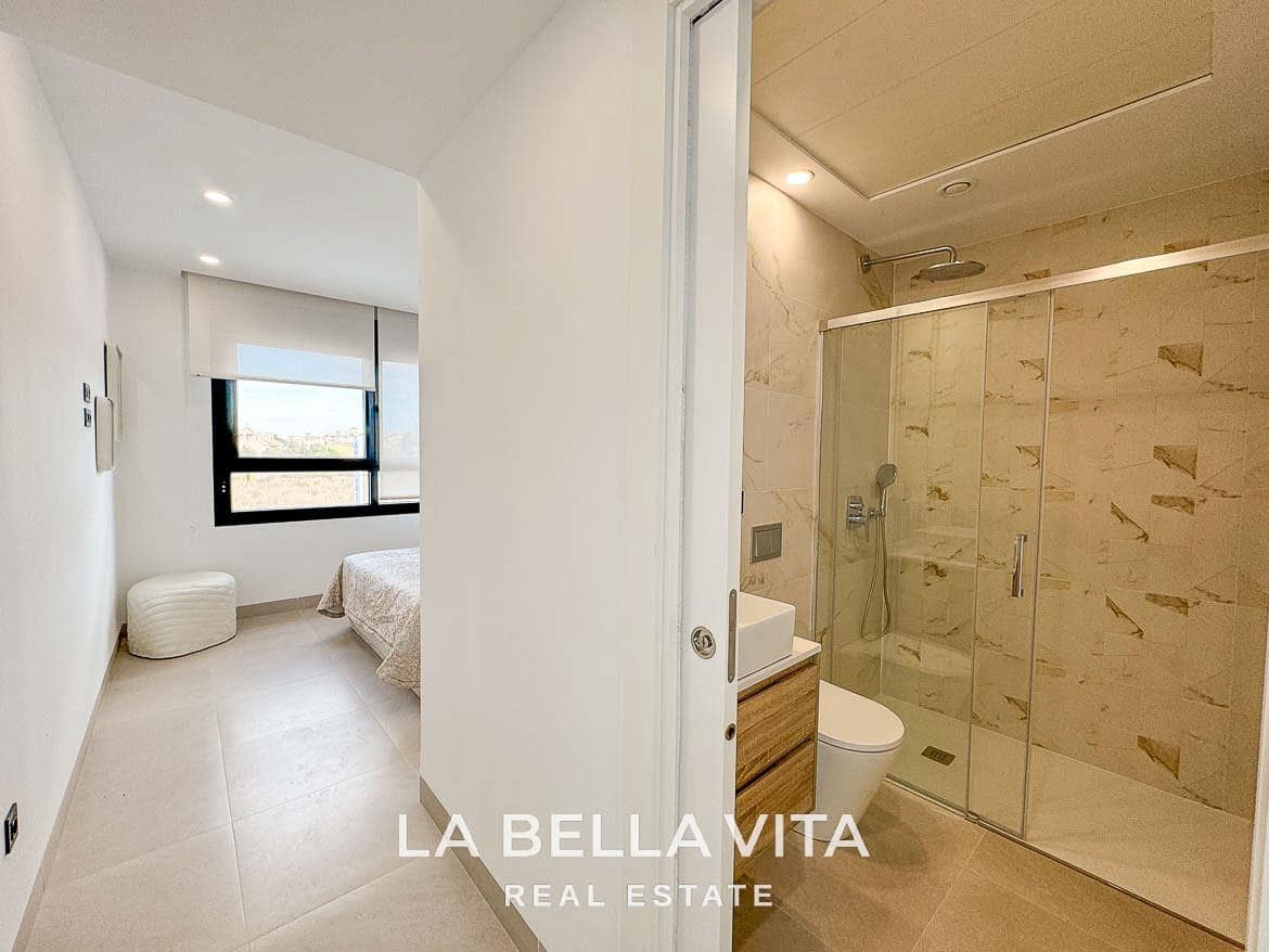 3 makuuhuone Rivitalo myytävänä paikassa Benijofar mukana uima-altaan - 449 000 € (Ref: 9335215)