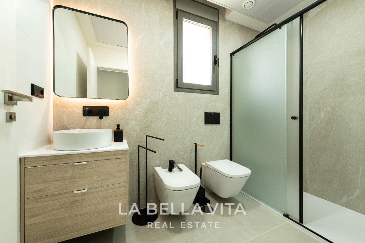 3 sypialnia Willa na sprzedaż w Pinar de Campoverde z basenem garażem - 825 000 € (Ref: 9335219)