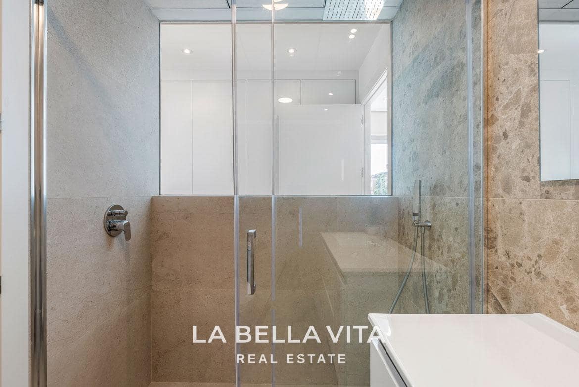 3 bedroom Villa for sale in Los Alcazares with pool - € 399,000 (Ref: 9335220)