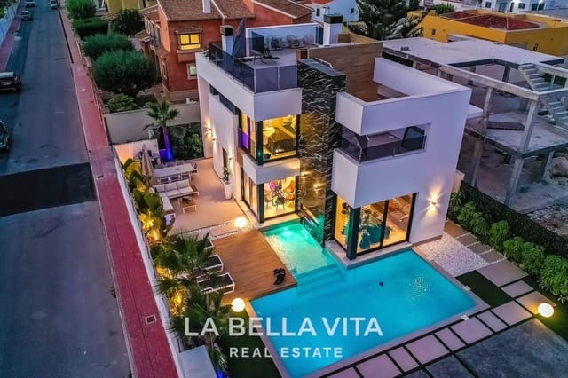 3 bedroom Villa for sale in El Chaparral - La Siesta - La Torreta, Torrevieja with pool garage - € 750,000 (Ref: 9335226)