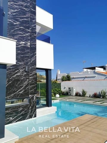 3 bedroom Villa for sale in El Chaparral - La Siesta - La Torreta, Torrevieja with pool garage - € 750,000 (Ref: 9335226)