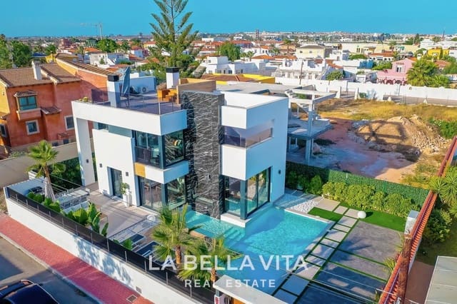 3 bedroom Villa for sale in El Chaparral - La Siesta - La Torreta, Torrevieja with pool garage - € 750,000 (Ref: 9335226)