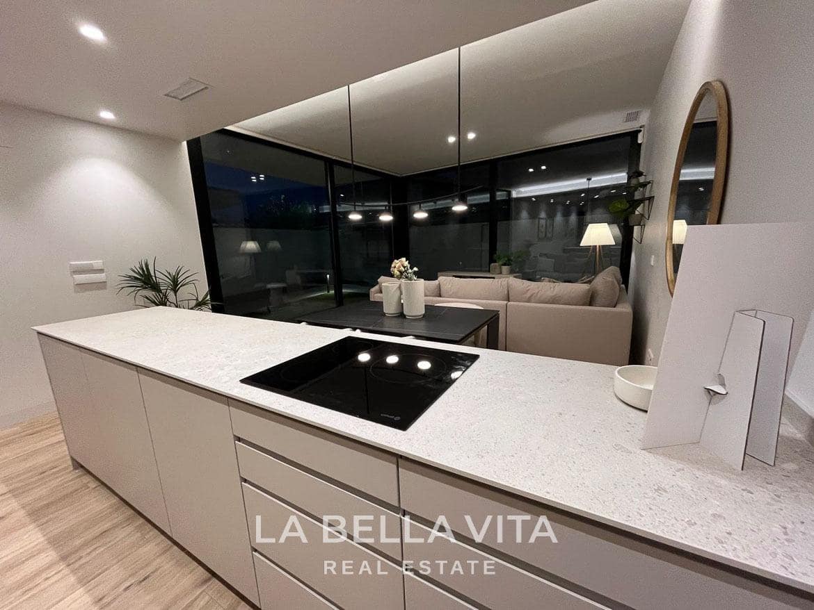 3 quarto Moradia para venda em El Mojon com piscina - 628 000 € (Ref: 9375226)