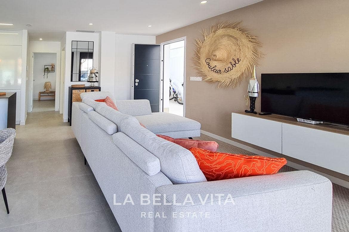 3 sypialnia Willa na sprzedaż w San Pedro del Pinatar z basenem - 439 000 € (Ref: 9375229)