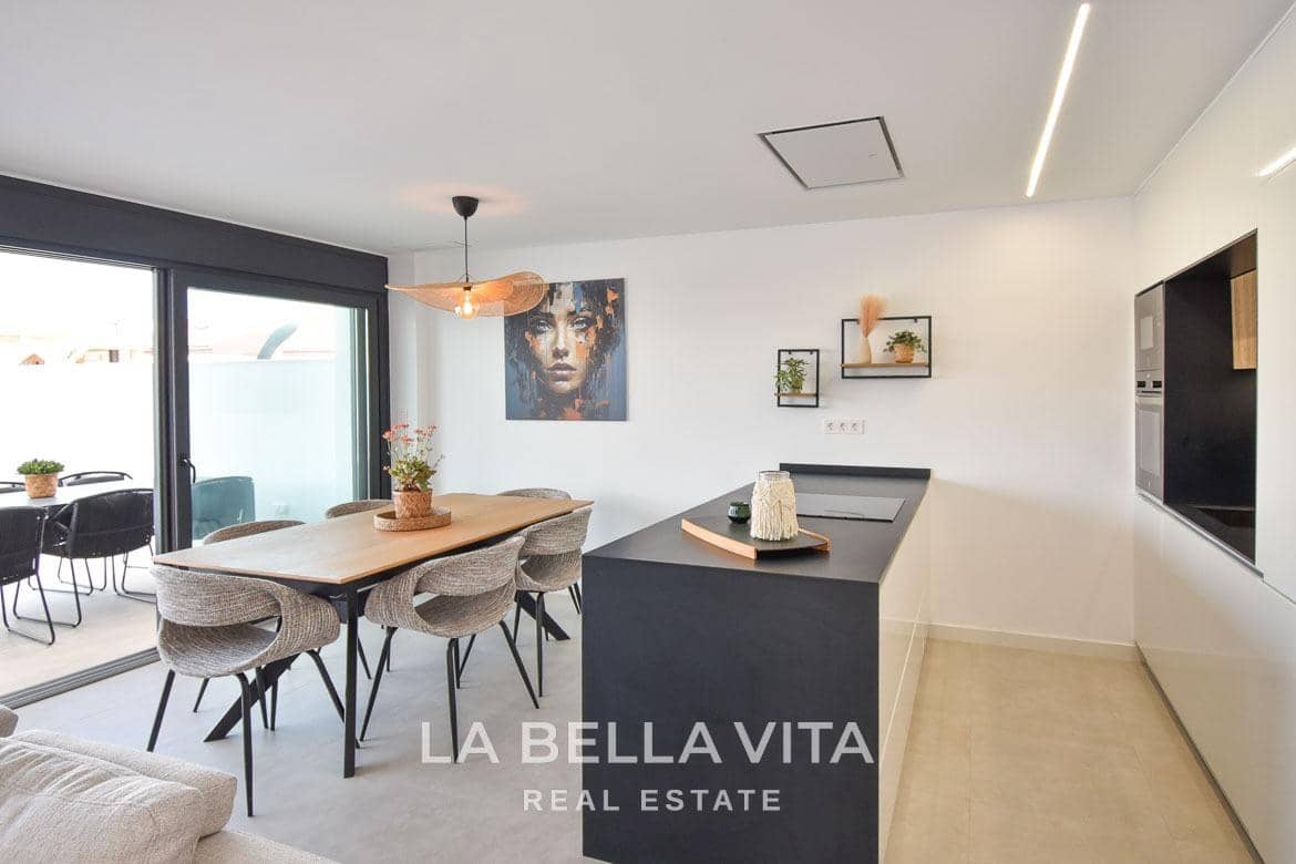 3 sypialnia Willa na sprzedaż w San Pedro del Pinatar z basenem - 439 000 € (Ref: 9375229)