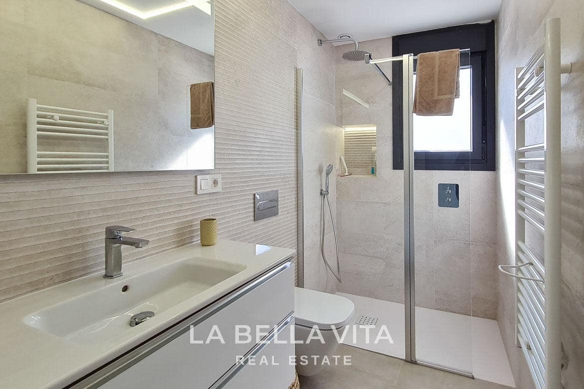 3 sypialnia Willa na sprzedaż w San Pedro del Pinatar z basenem - 439 000 € (Ref: 9375229)