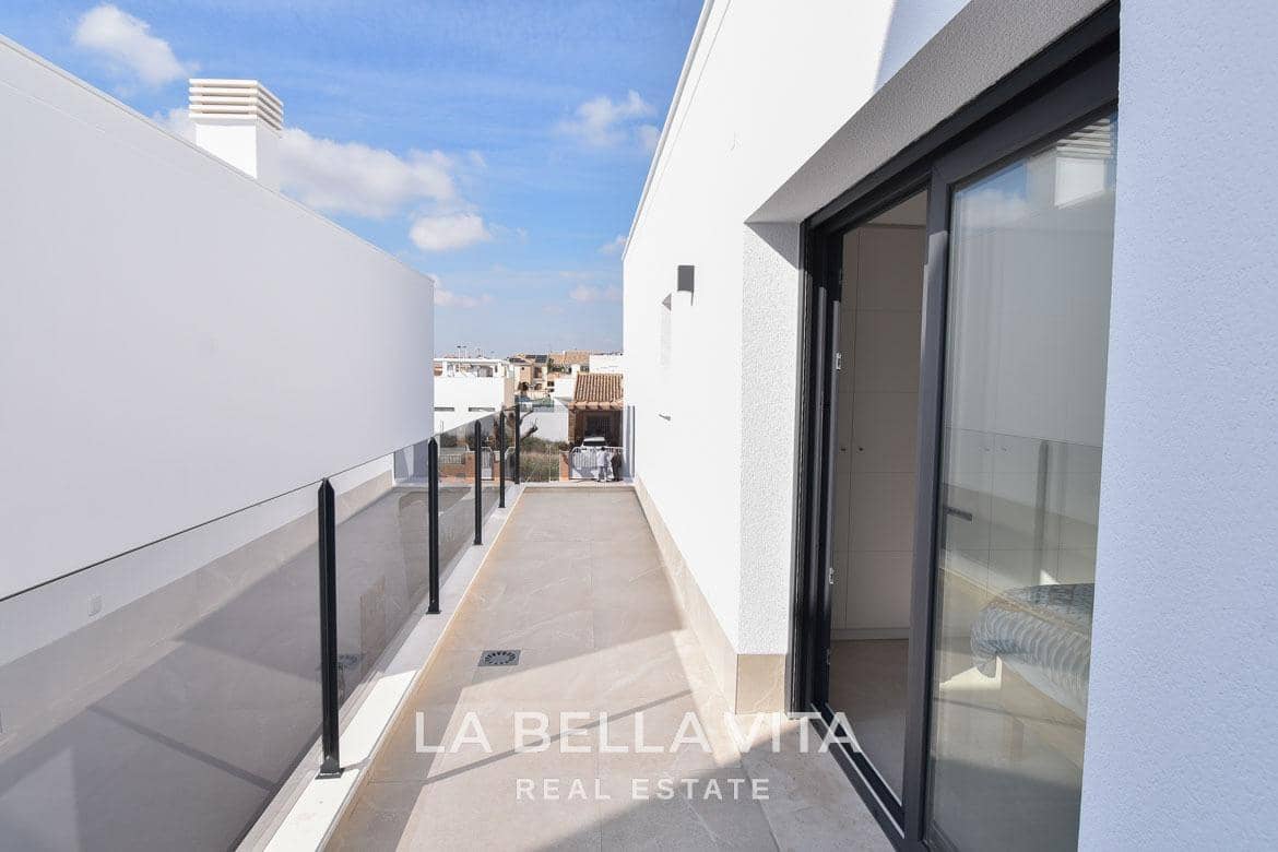 3 sypialnia Willa na sprzedaż w San Pedro del Pinatar z basenem - 439 000 € (Ref: 9375229)