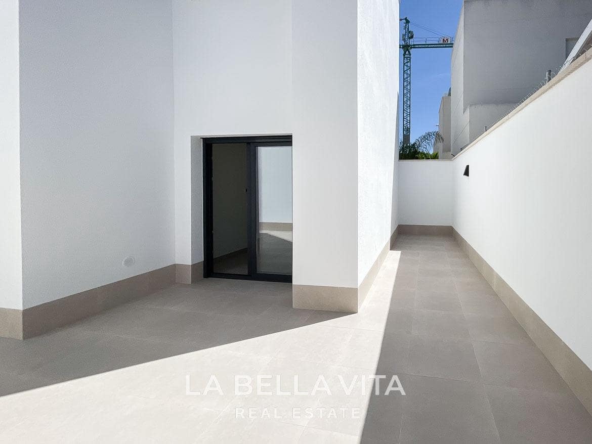 3 bedroom Villa for sale in Almoradi with pool - € 359,900 (Ref: 9375230)