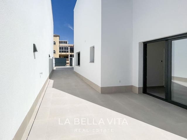 3 bedroom Villa for sale in Almoradí with pool - € 359,900 (Ref: 9375230)