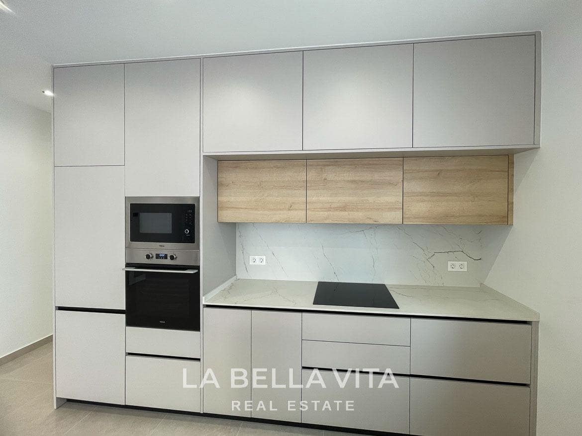 3 bedroom Villa for sale in Almoradi with pool - € 359,900 (Ref: 9375230)