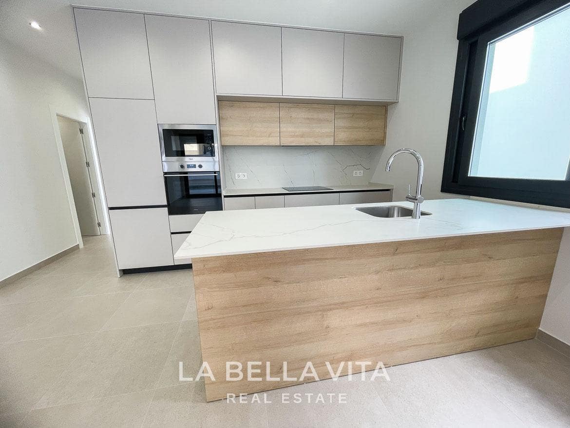 3 bedroom Villa for sale in Almoradi with pool - € 359,900 (Ref: 9375230)