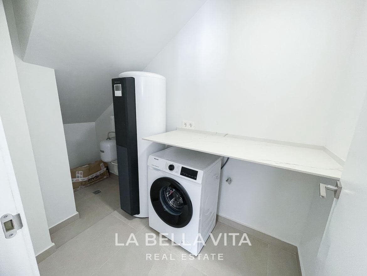 3 bedroom Villa for sale in Almoradi with pool - € 359,900 (Ref: 9375230)