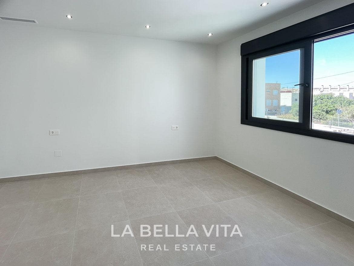 3 bedroom Villa for sale in Almoradi with pool - € 359,900 (Ref: 9375230)