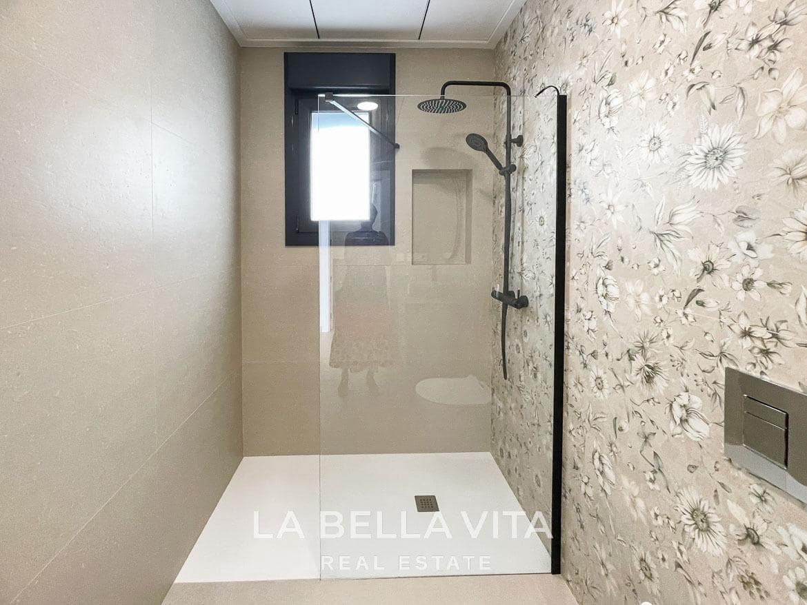 3 bedroom Villa for sale in Almoradi with pool - € 359,900 (Ref: 9375230)