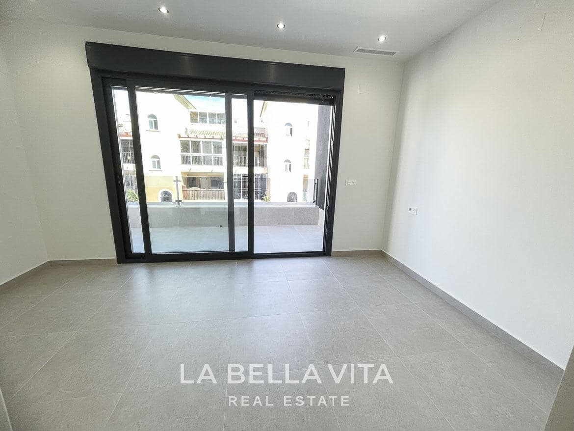 3 bedroom Villa for sale in Almoradi with pool - € 359,900 (Ref: 9375230)