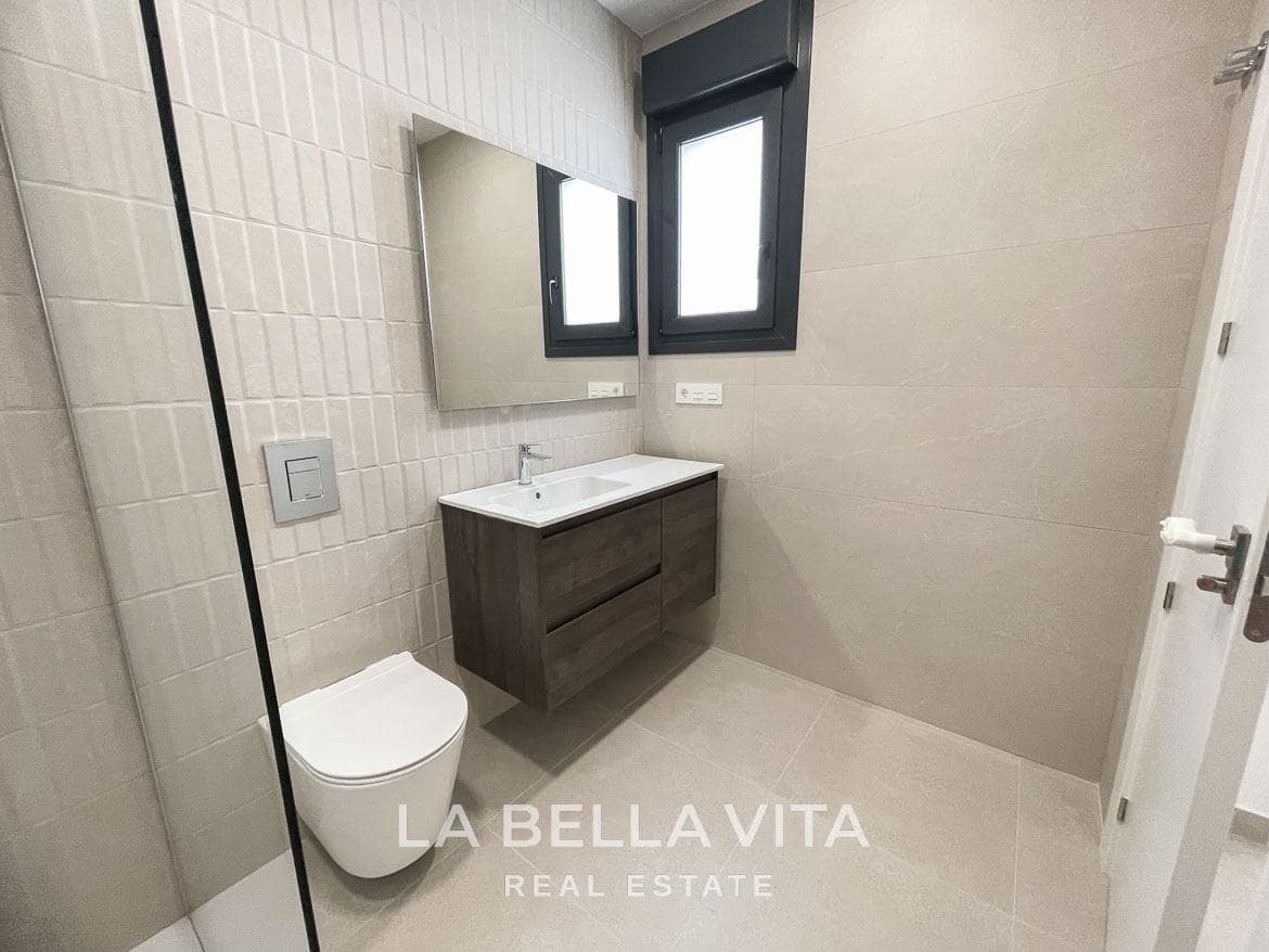 3 bedroom Villa for sale in Almoradi with pool - € 359,900 (Ref: 9375230)