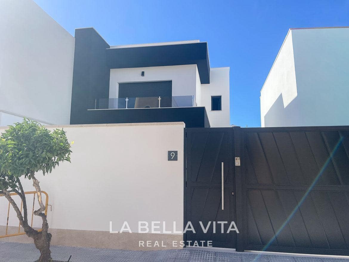 3 bedroom Villa for sale in Almoradi with pool - € 359,900 (Ref: 9375230)