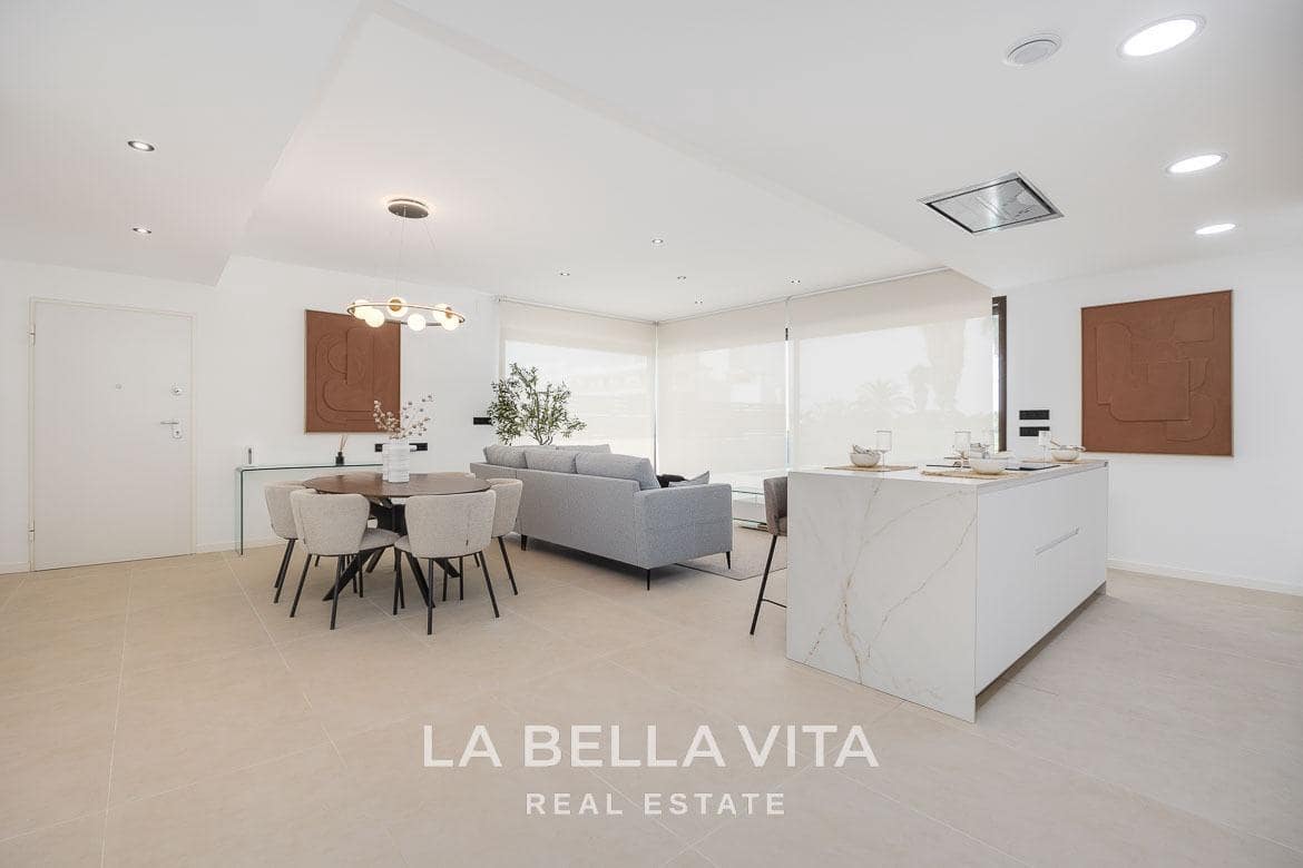 4 chambre Villa/Maison à vendre à Los Alcazares avec piscine garage - 685 000 € (Ref: 9375231)