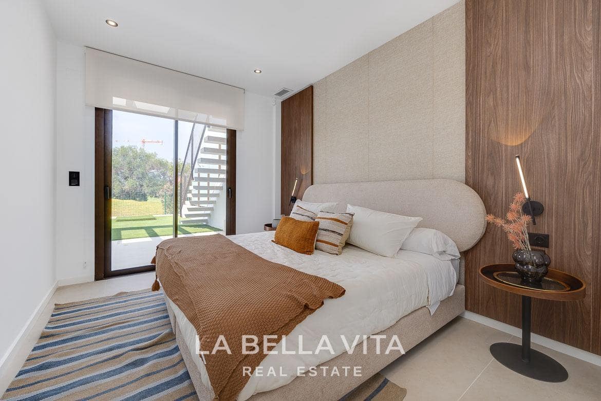 4 chambre Villa/Maison à vendre à Los Alcazares avec piscine garage - 685 000 € (Ref: 9375231)