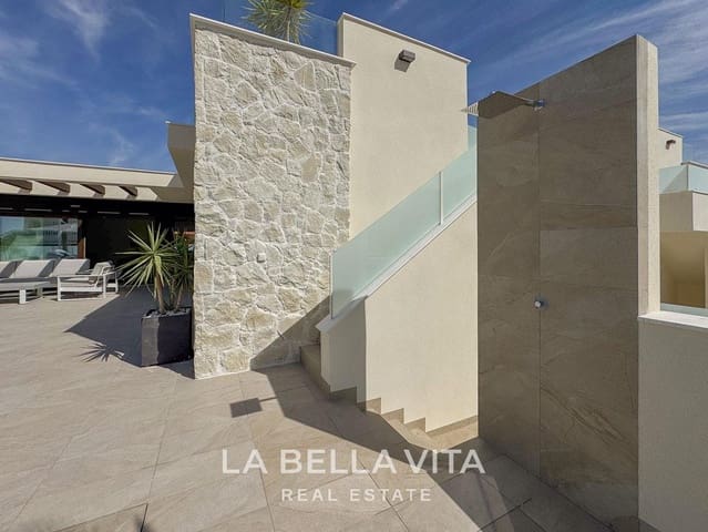 3 makuuhuone Huvila myytävänä paikassa Pueblo Lucero, Rojales mukana uima-altaan 
autotalli - 480 000 € (Ref: 9375233)