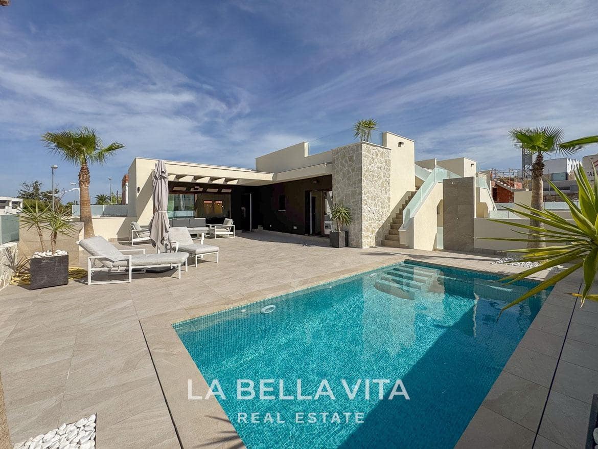 3 soveværelse Villa til salg i Pueblo Lucero med swimmingpool garage - € 480.000 (Ref: 9375233)