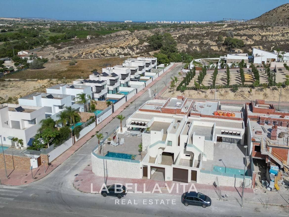 3 soveværelse Villa til salg i Pueblo Lucero med swimmingpool garage - € 480.000 (Ref: 9375233)