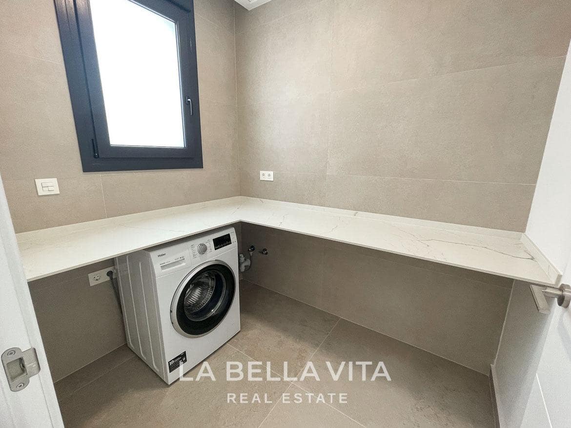 3 soveværelse Villa til salg i Ciudad Quesada med swimmingpool garage - € 799.900 (Ref: 9375234)